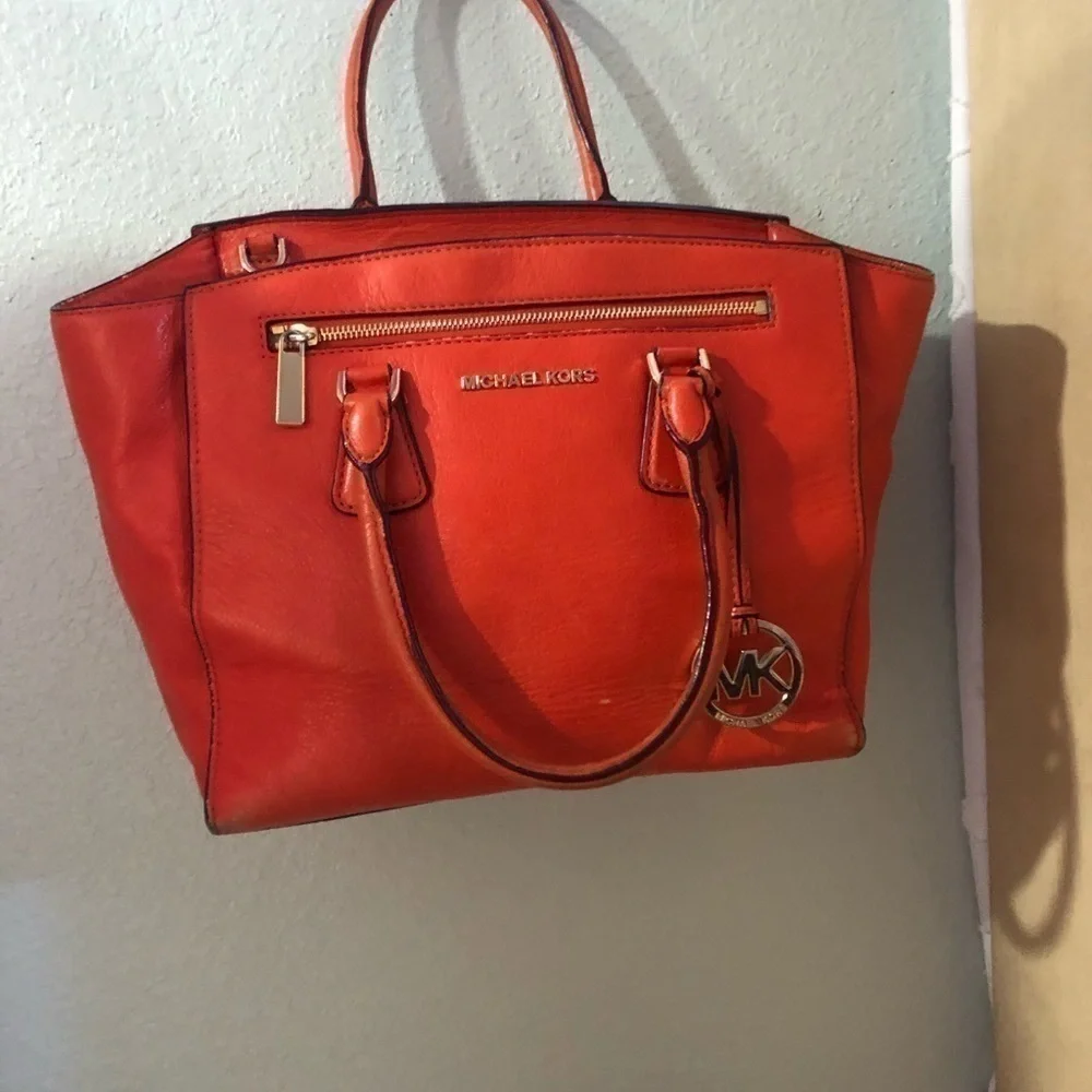 Michael Michael Kors Crossbody in tangerine